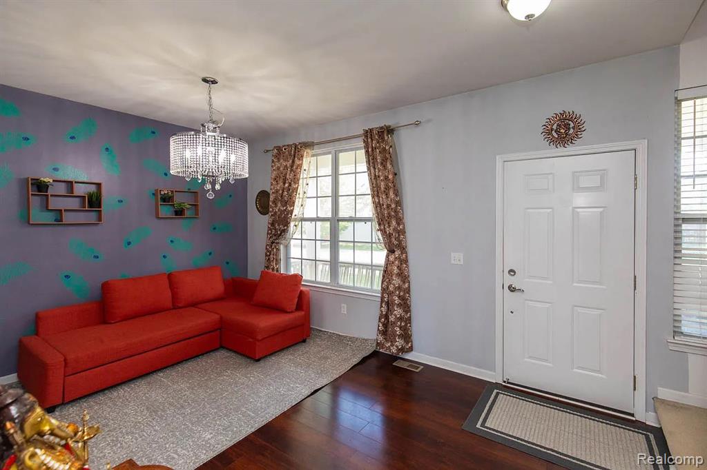 51123 Brompton, Novi, MI — Photo 23