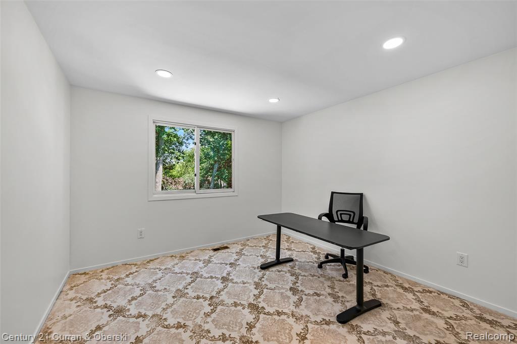 5120 Langlewood Court, West Bloomfield, MI — Photo 23