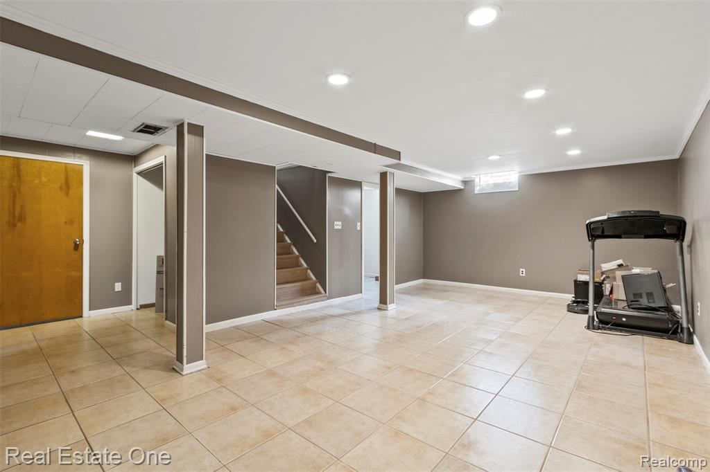 6118 Amboy Street, Dearborn Heights, MI 48127 — Photo 12