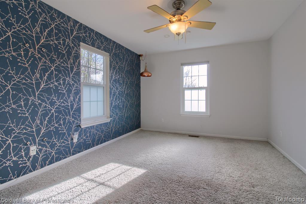 43697 YORKVILLE, Canton, MI 48188 — Photo 14