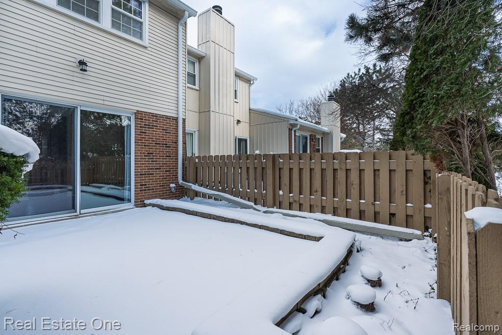 5075 Buckingham Drive, Troy, MI 48098 — Photo 4