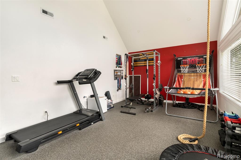 41416 Justin Drive Drive, Clinton Twp, MI 48038 — Photo 20