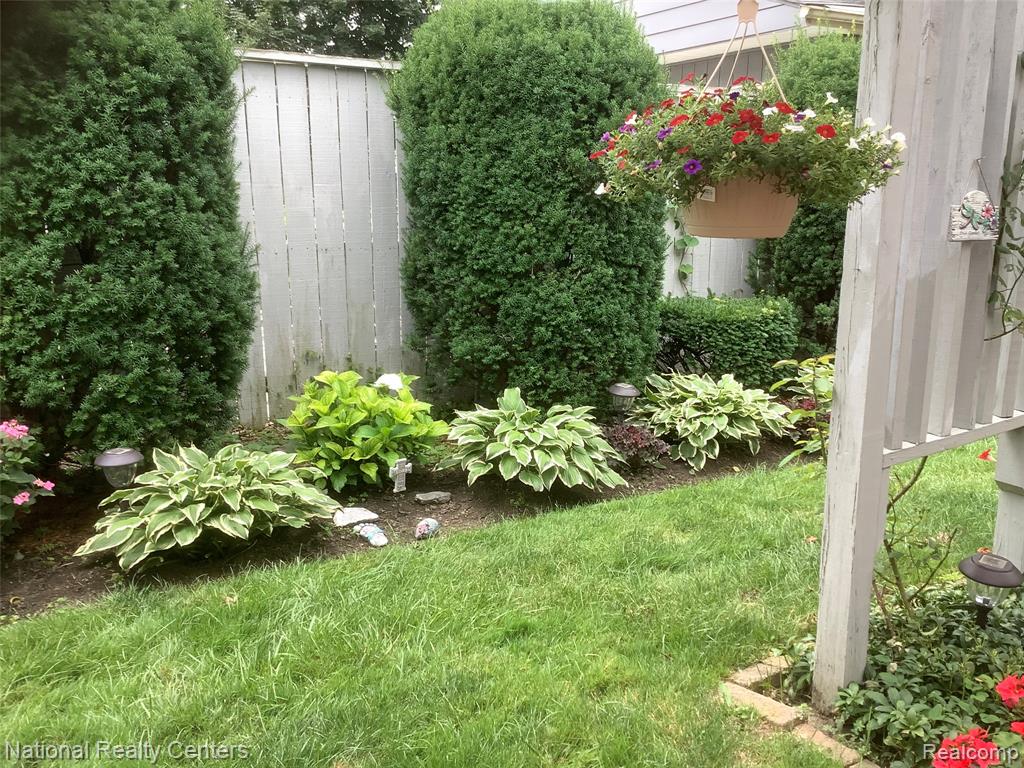 8789 Donna Street, Westland, MI — Photo 36