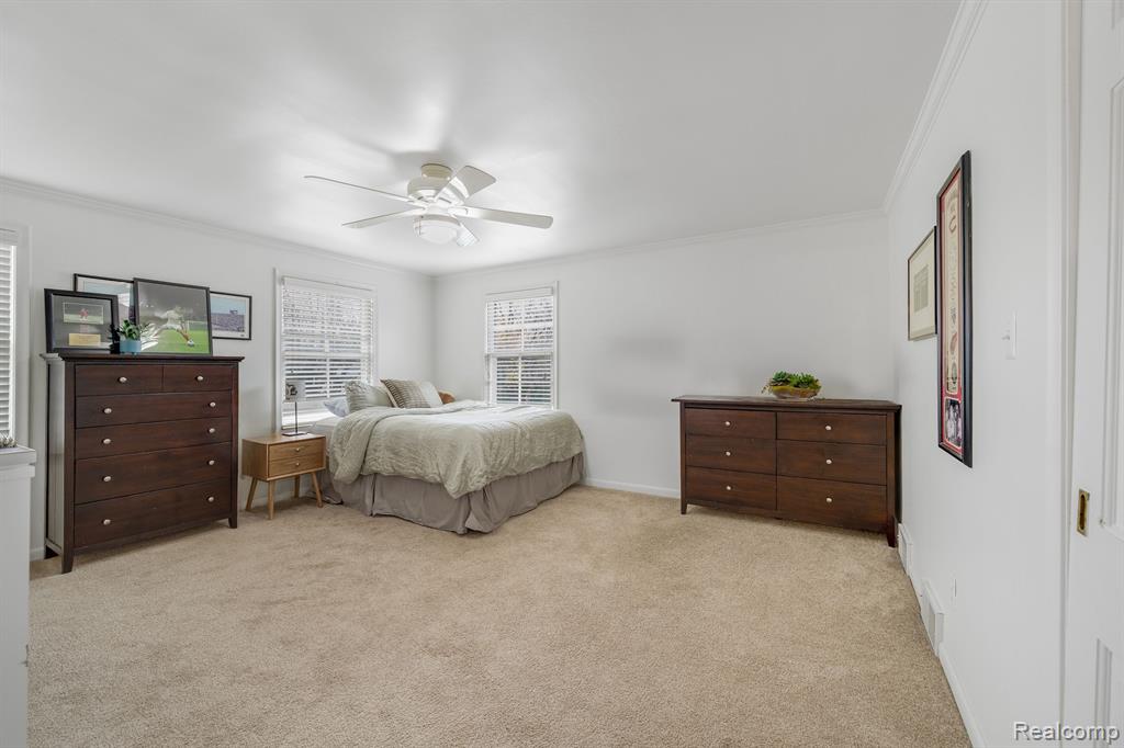 8920 NADINE Avenue, Huntington Woods, MI — Photo 23