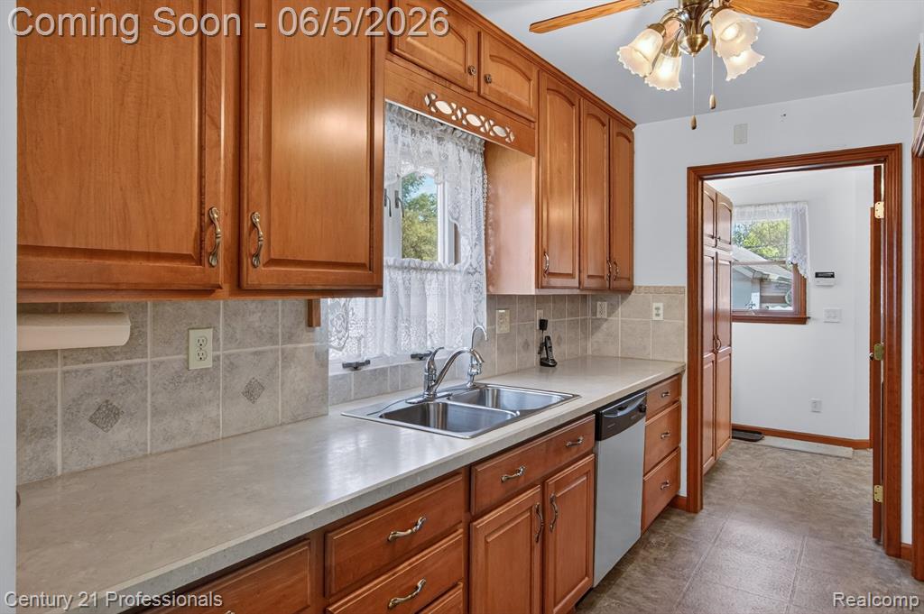 28745 Avondale Street, Inkster, MI 48141 — Photo 10