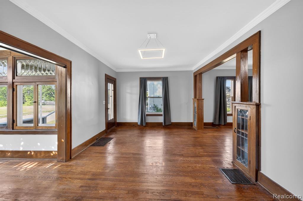 925 W Kalamazoo Street, Lansing, MI 48915 — Photo 15
