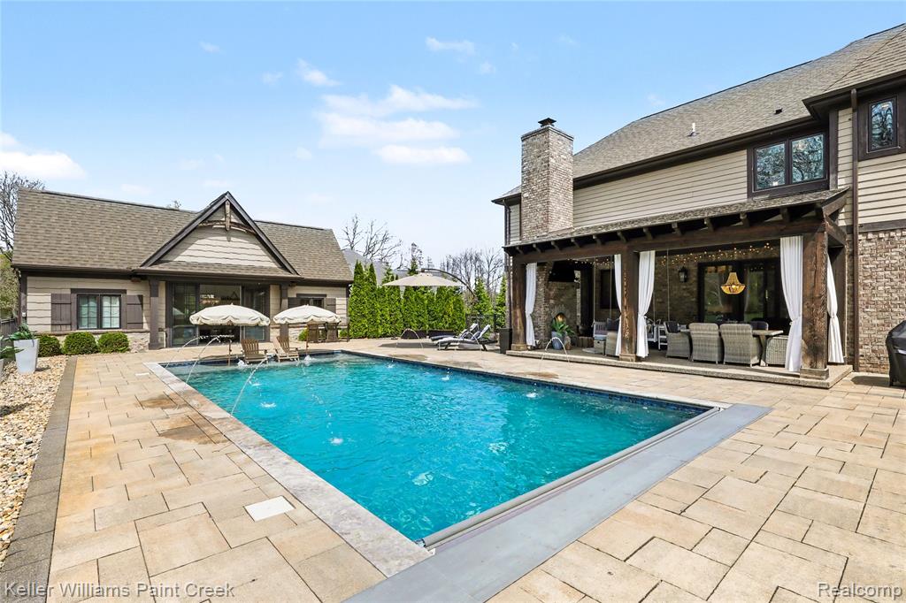 8135 Pine Knob Meadows Drive, Clarkston, MI 48348 — Photo 4