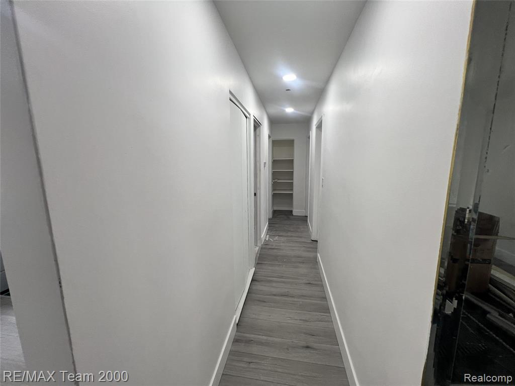 7639 Faust Avenue, Detroit, MI 48228 — Photo 9