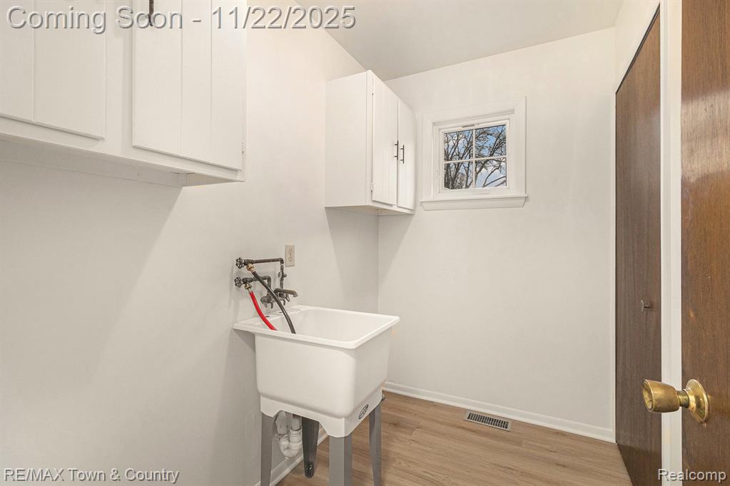 538 Autumn Drive, Flushing, MI 48433 — Photo 23