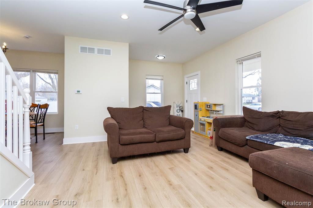 538 S Elm Street, Lapeer, MI 48446 — Photo 9