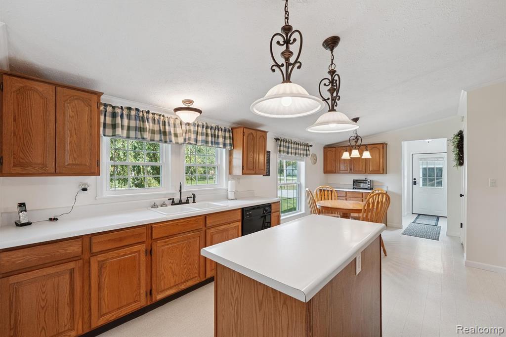4056 Day Street, Burton, MI 48519 — Photo 9