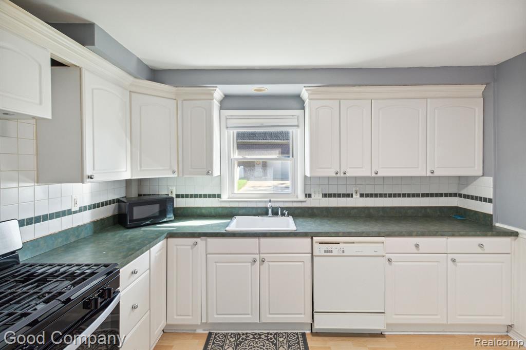 95 CHOPIN Street, Troy, MI 48083 — Photo 15