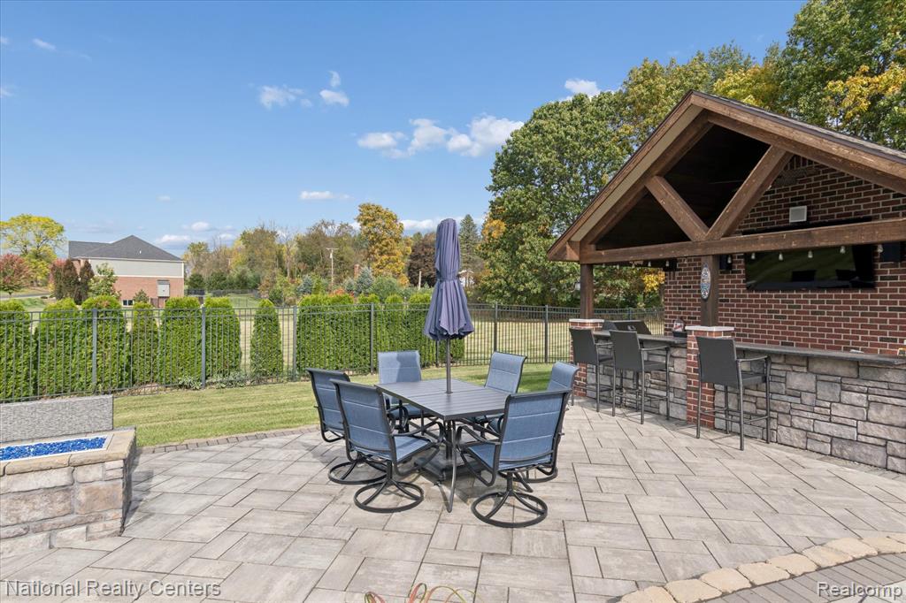 9888 Meadow View Court, Northville, MI 48167 — Photo 69