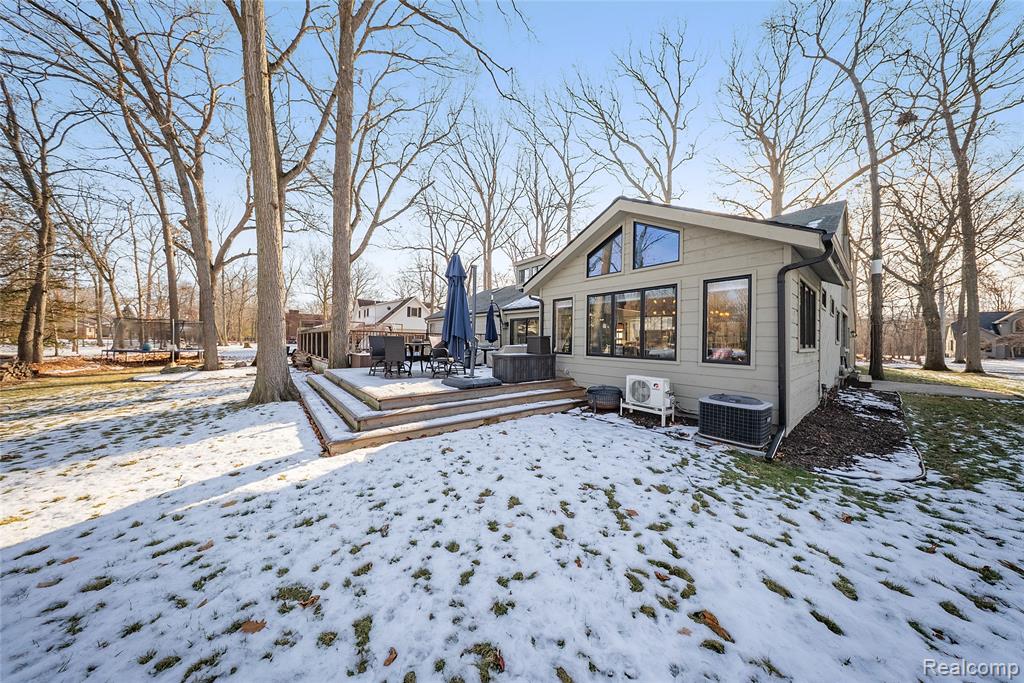 8538 Island Boulevard, Grosse Ile, MI 48138 — Photo 54