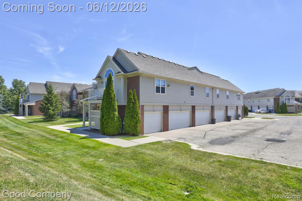 29941 Fox Run Circle, Warren, MI 48092 — Photo 31