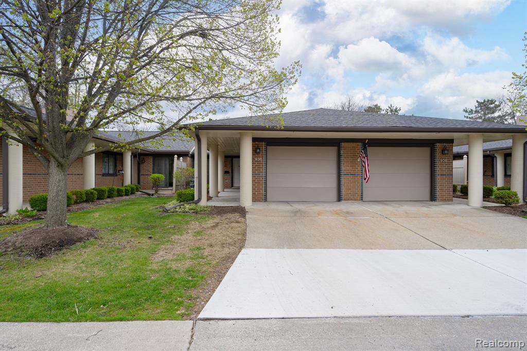 936 Wexford Way, Rochester Hills, MI 48307 — front exterior