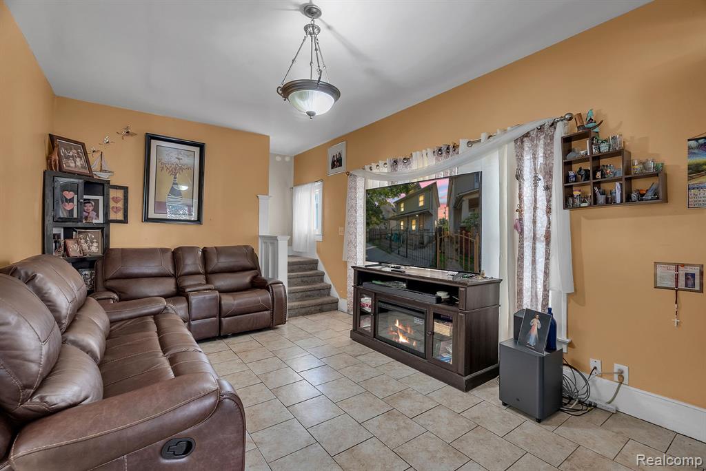 8125 Gartner Street, Detroit, MI 48209 — Photo 6