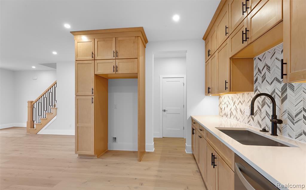 412 S Center Street, Northville, MI 48167 — Photo 10
