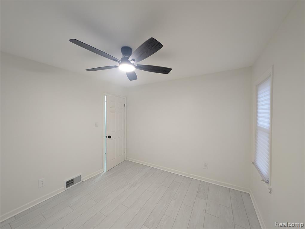 8459 Pierson Street, Detroit, MI 48228 — Photo 21