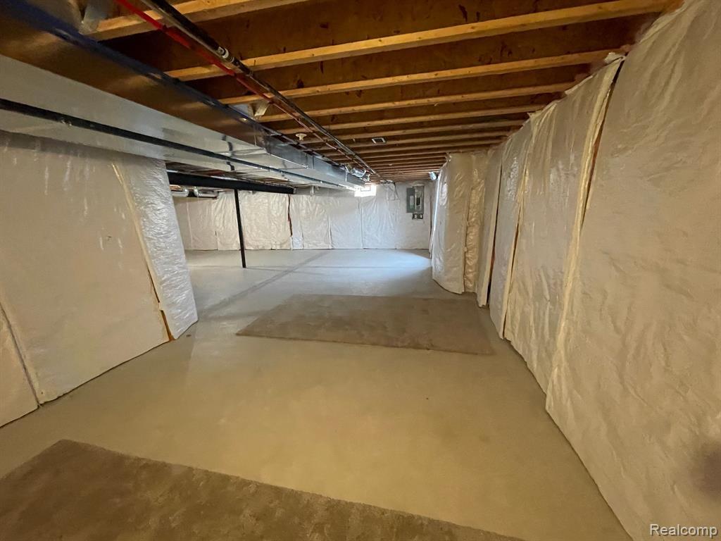41693 CRANE Way, Novi, MI — Photo 32