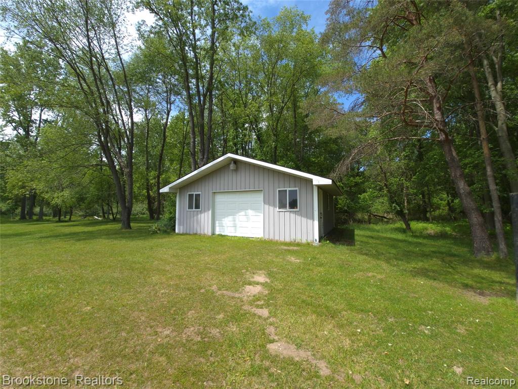 5910 Spring Valley Lane, Dryden, MI 48428 — Photo 13