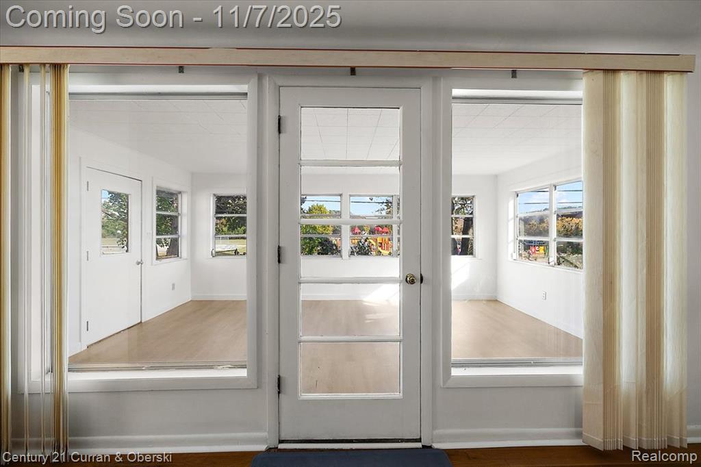 878 Brooklawn Drive, Troy, MI 48084 — Photo 15