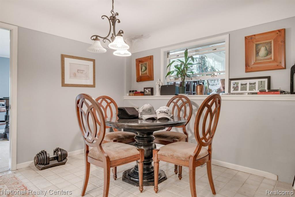 6450 Gilbert Lake Road, Bloomfield Hills, MI 48301 — Photo 13