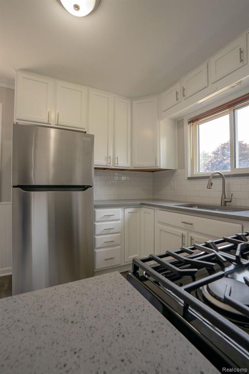 39588 Chart Street, Harrison Township, MI — Photo 10