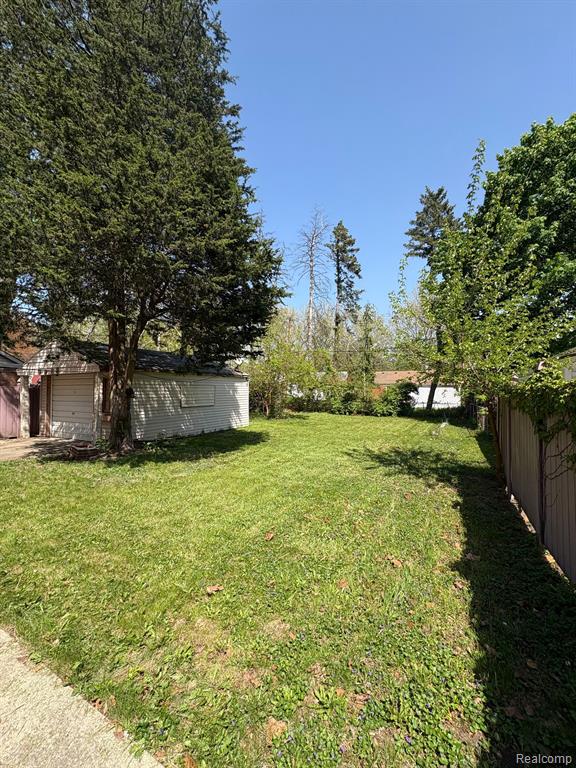 9988 STOUT Street, Detroit, MI 48228 — Photo 19