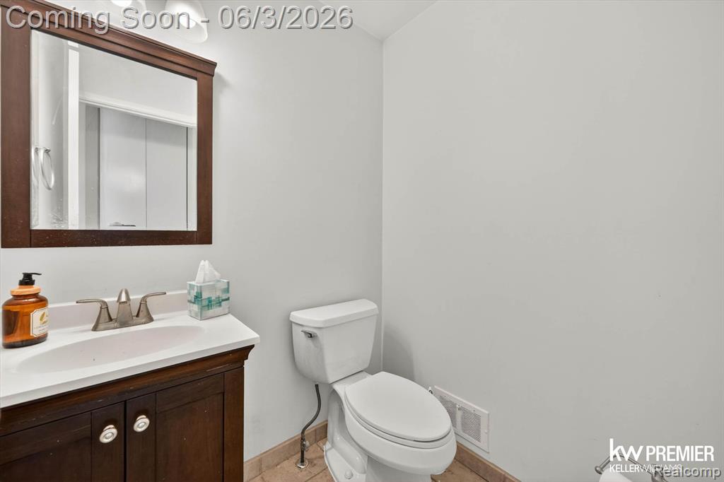 955 Kirts Boulevard, Troy, MI 48084 — Photo 17