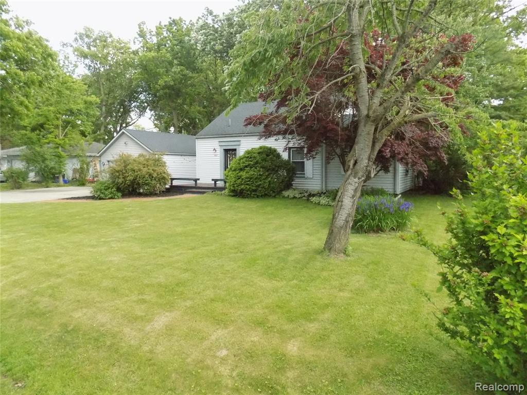 9207 Whitall Lane, Grosse Ile, MI 48138 — Photo 46