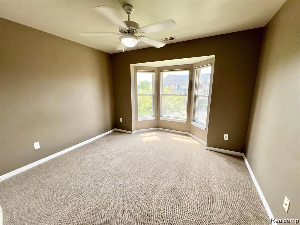 44522 Lakepointe Drive, Sterling Heights, MI 48313 — Photo 12