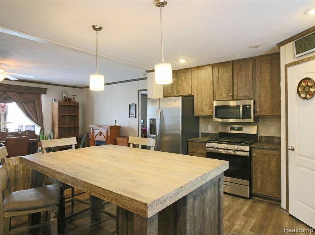25843 Loudon, Brownstown, MI 48134 — Photo 7
