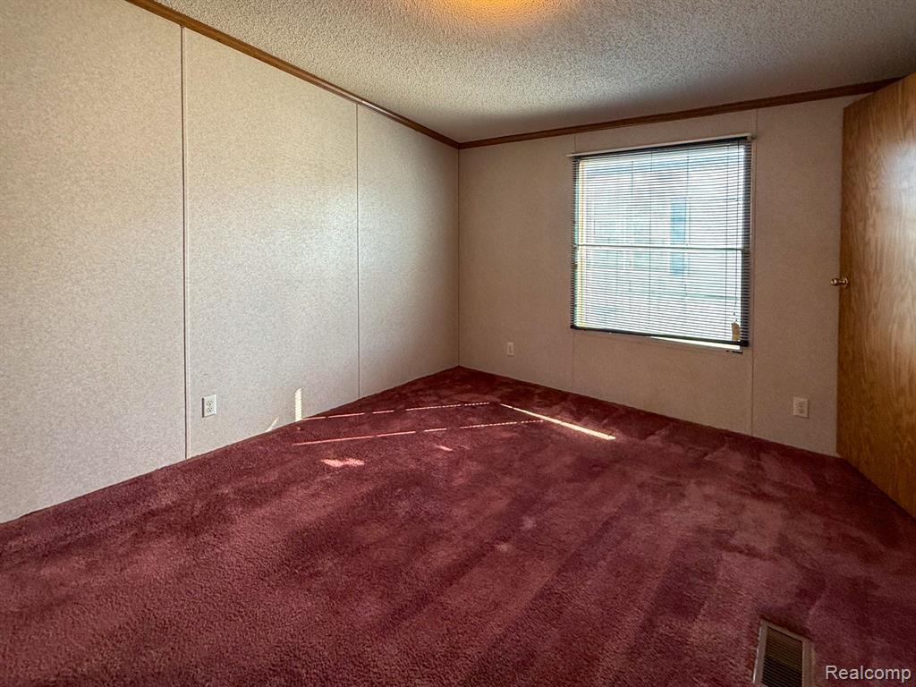 1898 Evergreen Lane, Ypsilanti, MI 48198 — Photo 17