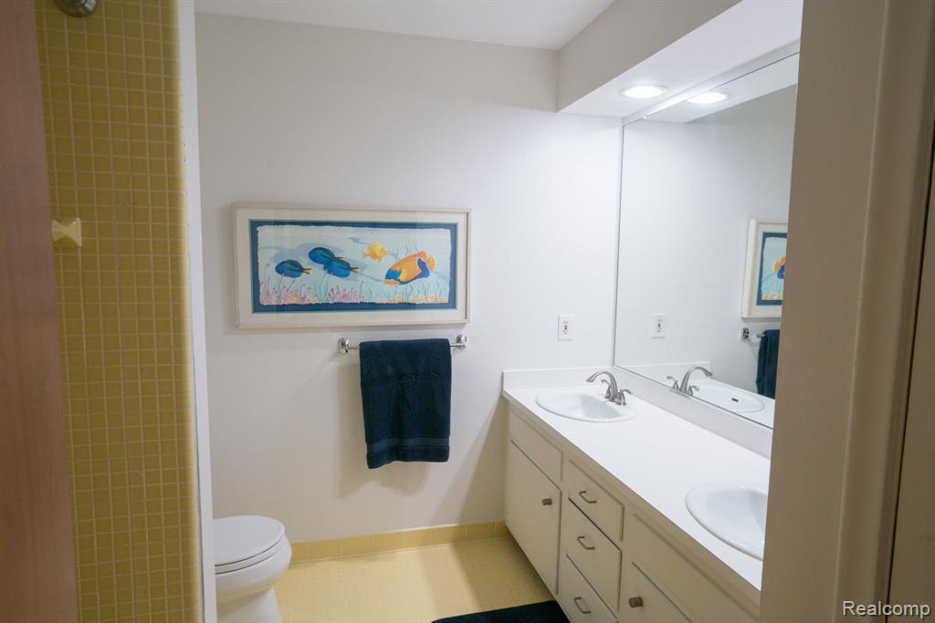 45778 FERMANAGH Drive, Northville, MI 48168 — Photo 61