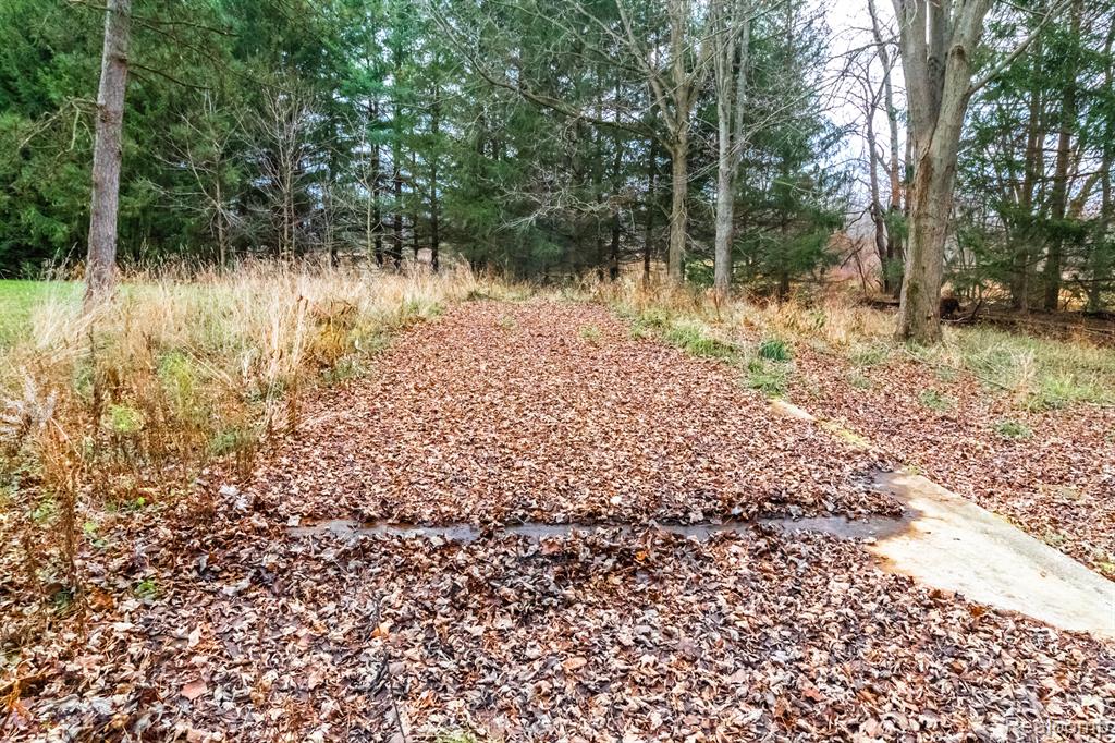 6152 OLD STATE Road, North Branch, MI 48461 — Photo 12