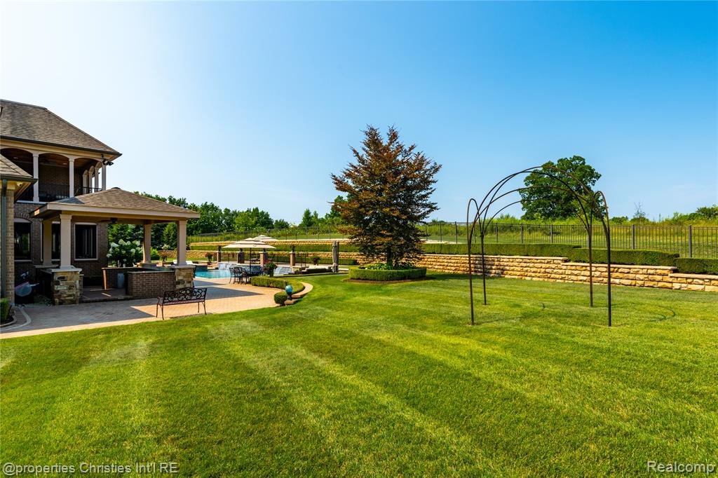 48928 Barola Court, Northville, MI 48167 — Photo 80