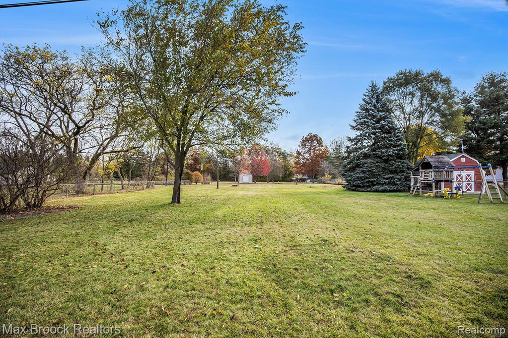 5296 Pine Knob Lane, Independence, MI — Photo 28