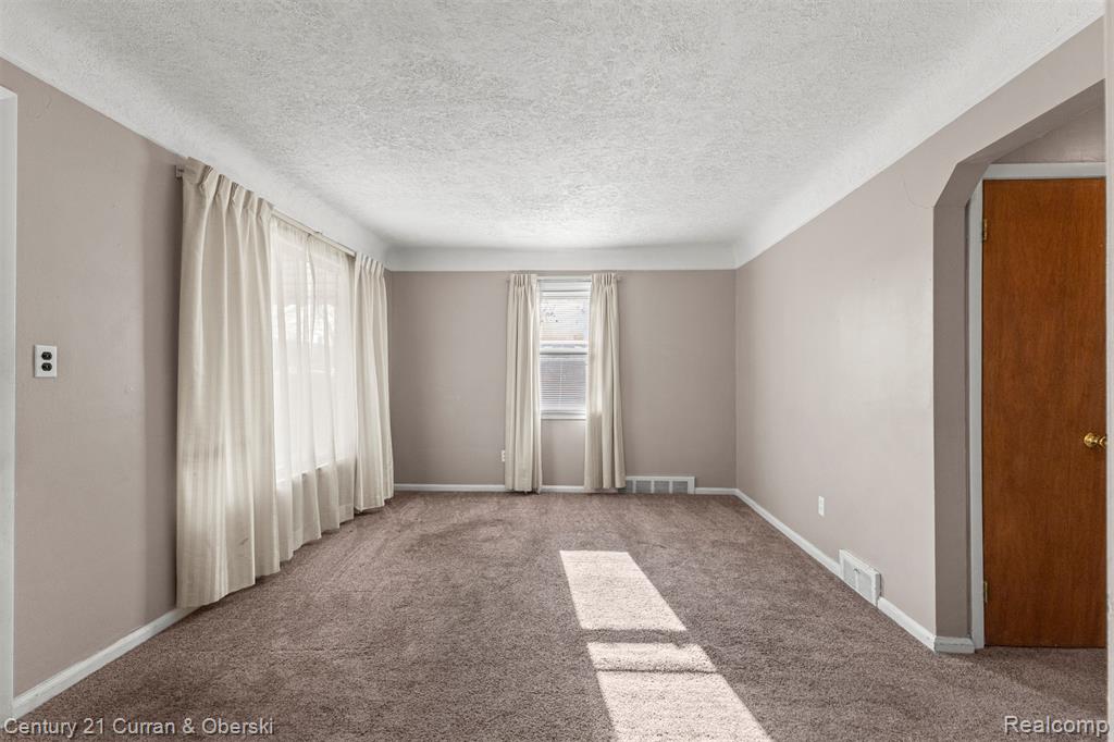 9616 Colwell Avenue, Allen Park, MI 48101 — Photo 7