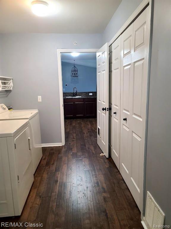 30018 HERITAGE Parkway, Warren, MI 48092 — Photo 22
