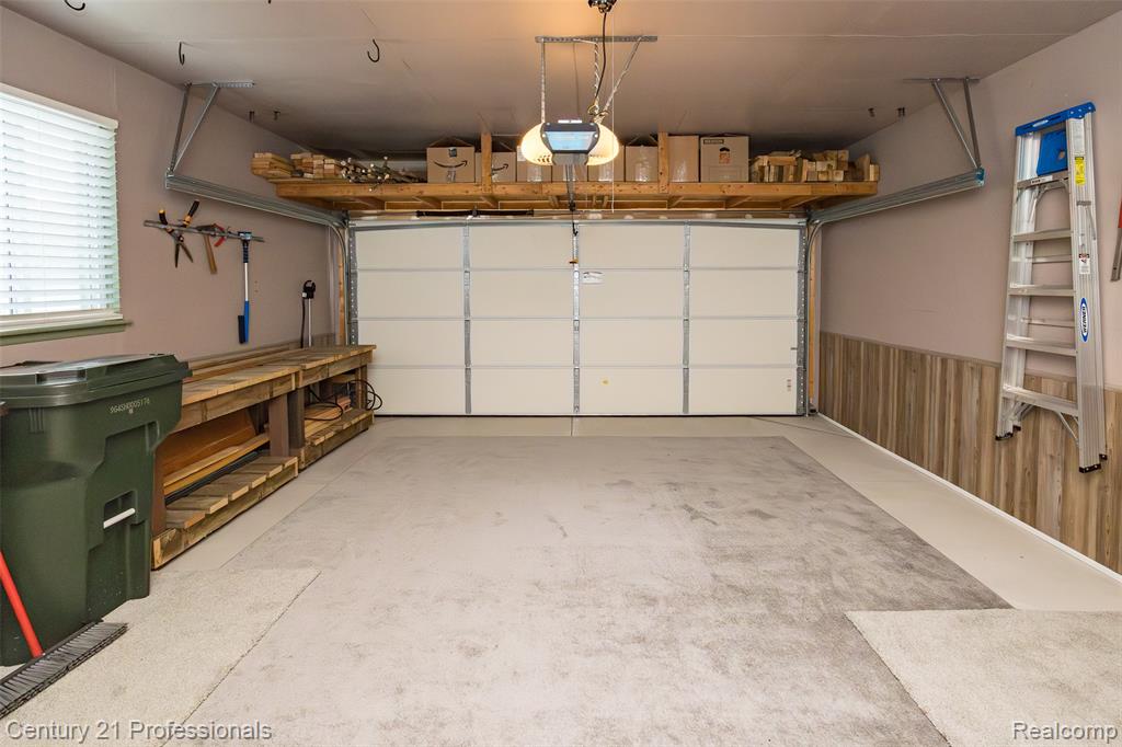 4939 Duchess Drive, Sterling Heights, MI 48310 — Photo 31