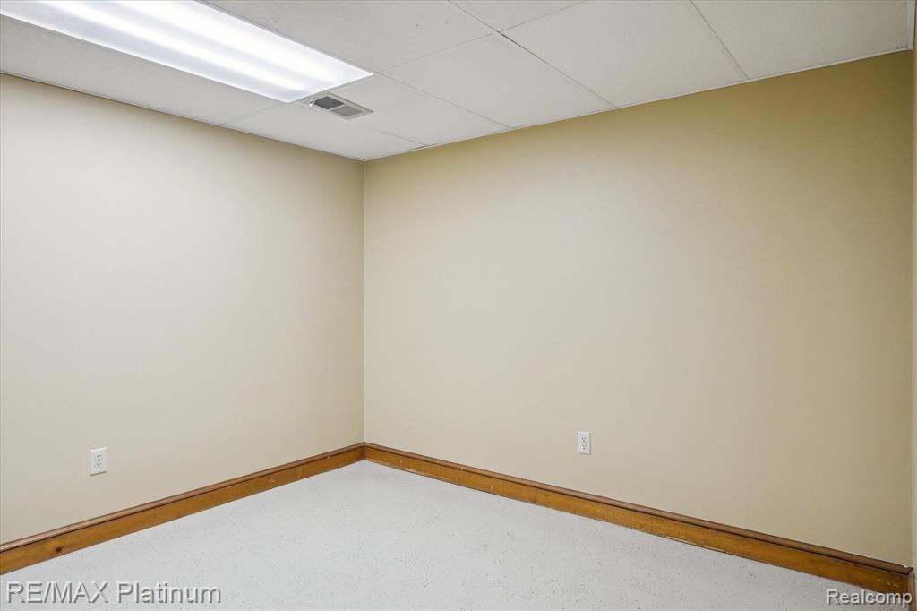 2123 Winewood Avenue, Ann Arbor, MI 48103 — Photo 33