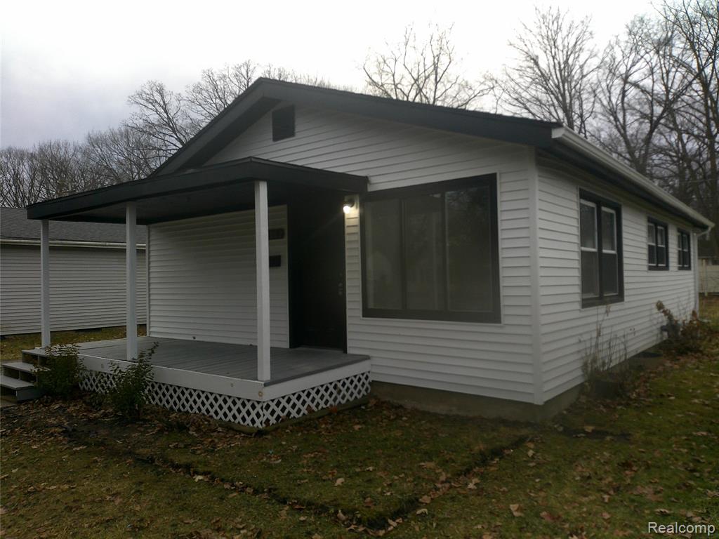 4502 Huckleberry Lane, Flint, MI 48507 — Photo 2