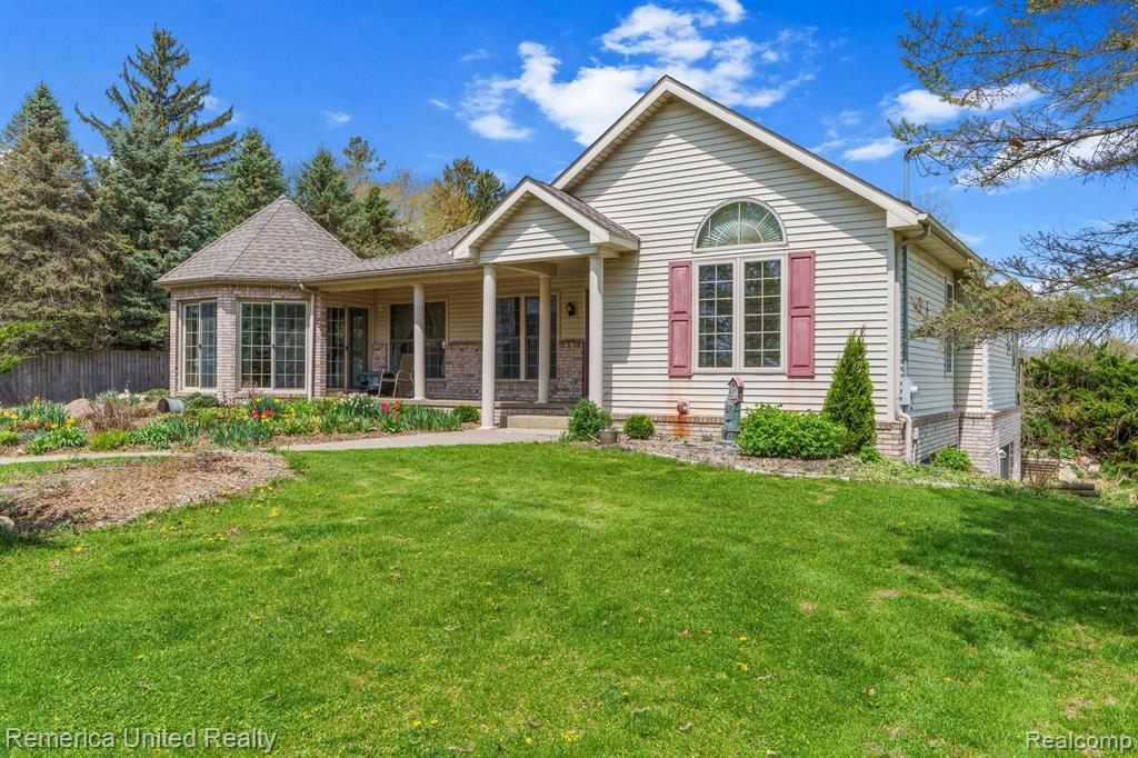 5069 BELL OAK Road, Webberville, MI 48892 — Photo 2