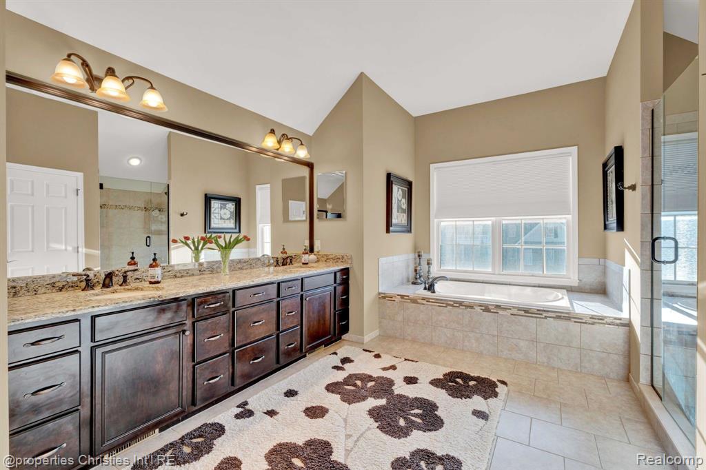 17248 CRESTBROOK Drive, Northville, MI 48168 — Photo 33