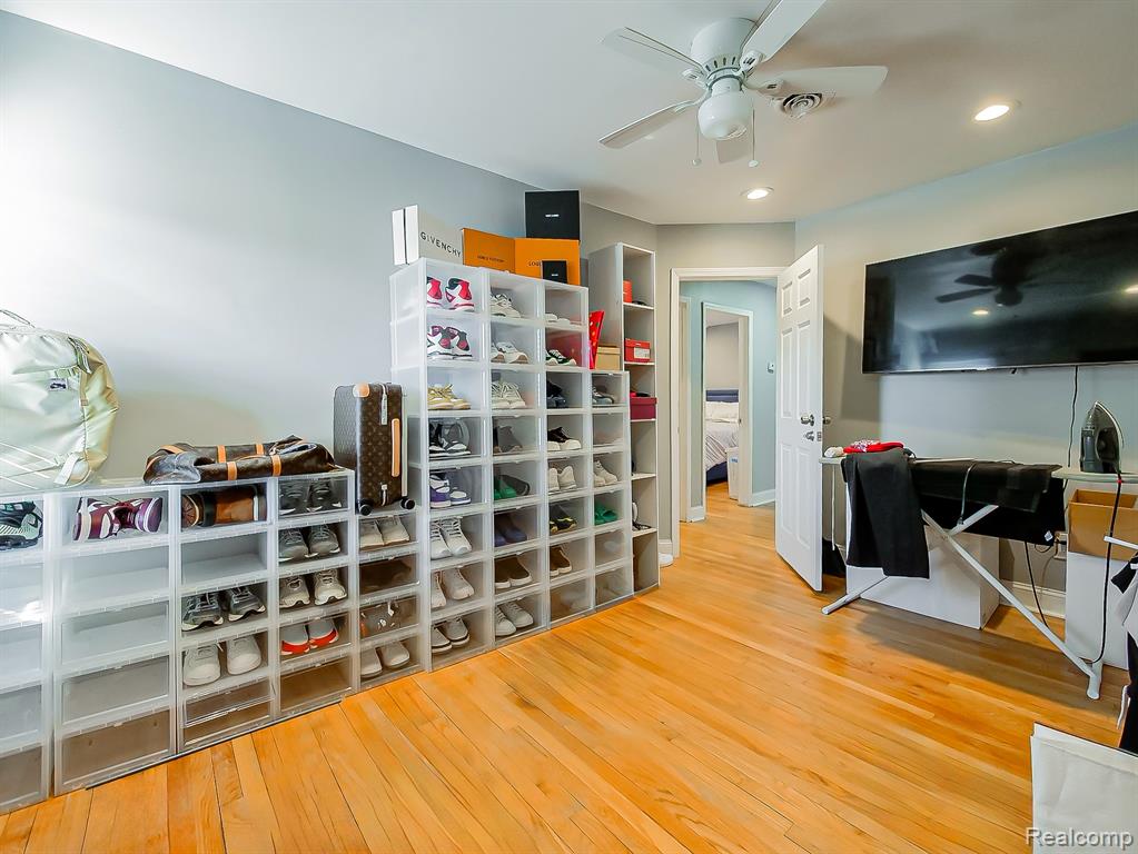 13912 Woodmont Avenue, Detroit, MI 48227 — Photo 27