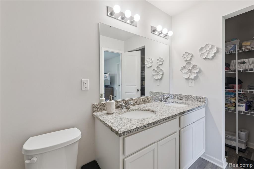 1710 Woodbridge Park Avenue, Lapeer, MI 48446 — Photo 19