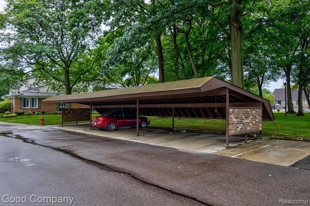 2030 WICKHAM Street, Royal Oak, MI 48073 — Photo 50