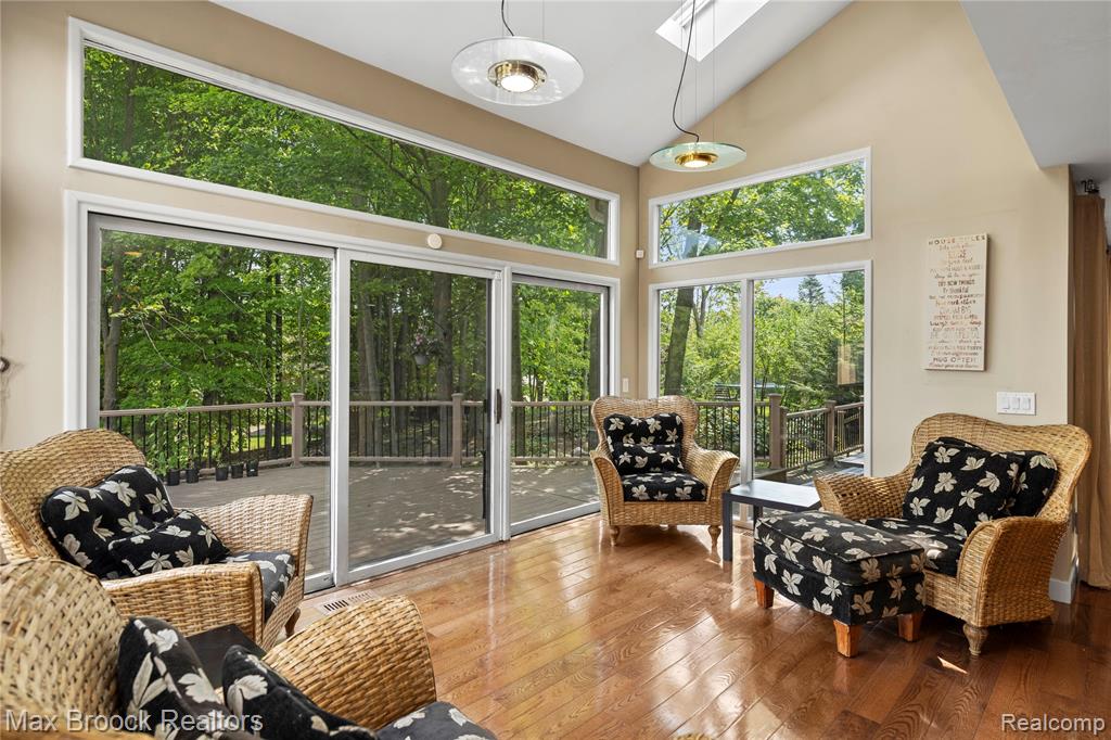 6067 Charles Drive, West Bloomfield, MI — Photo 22