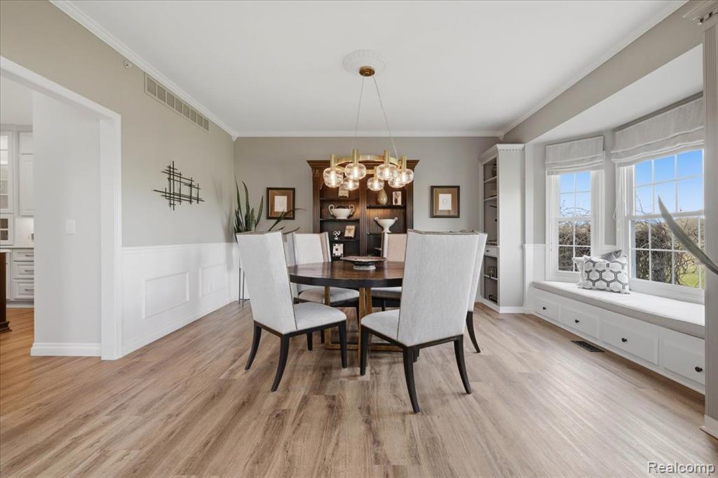150 Burniah Lane, Lake Orion, MI 48362 — Photo 11